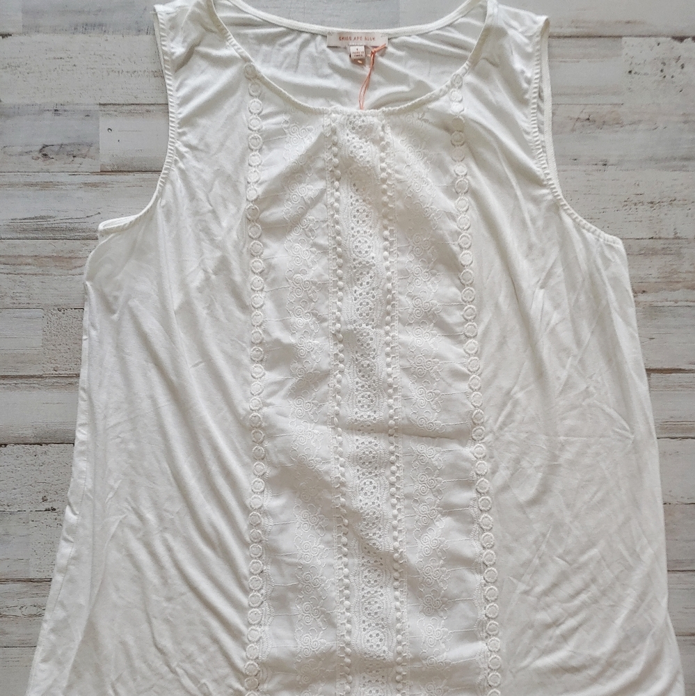 Skies Are Blue Airika Lace Front TOP L White